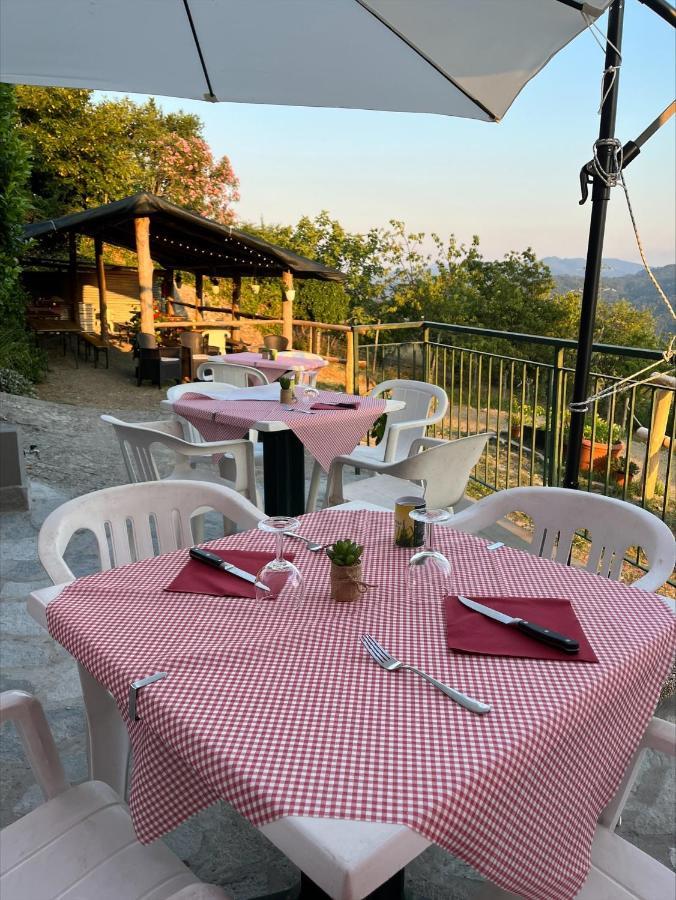 Locanda Agrogallo Carro Екстериор снимка