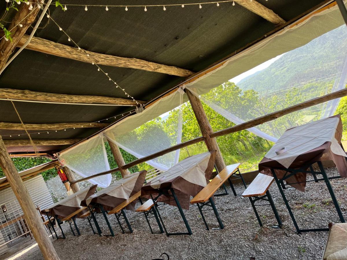 Locanda Agrogallo Carro Екстериор снимка